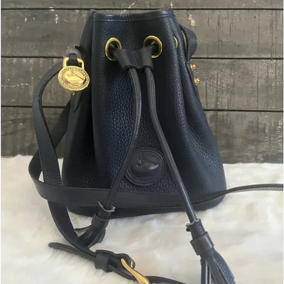 DOONEY & BOURKE Vintage SOLID NAVY SmallBucket All Weather Leather Drawstring